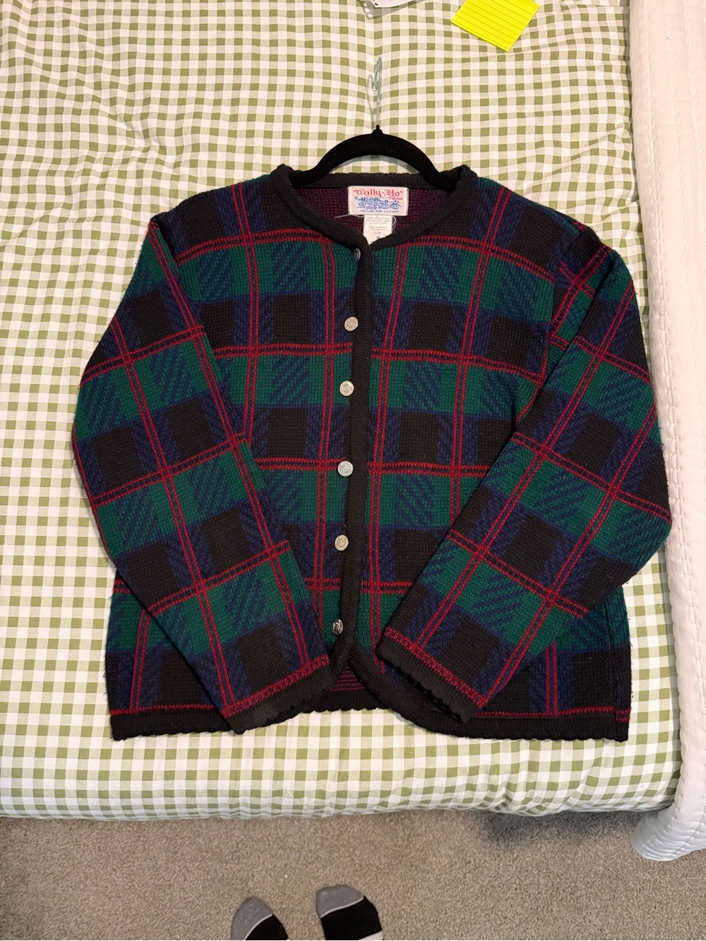 Vintage Plaid Button-Up Cardigan Sweater in Green and Navy